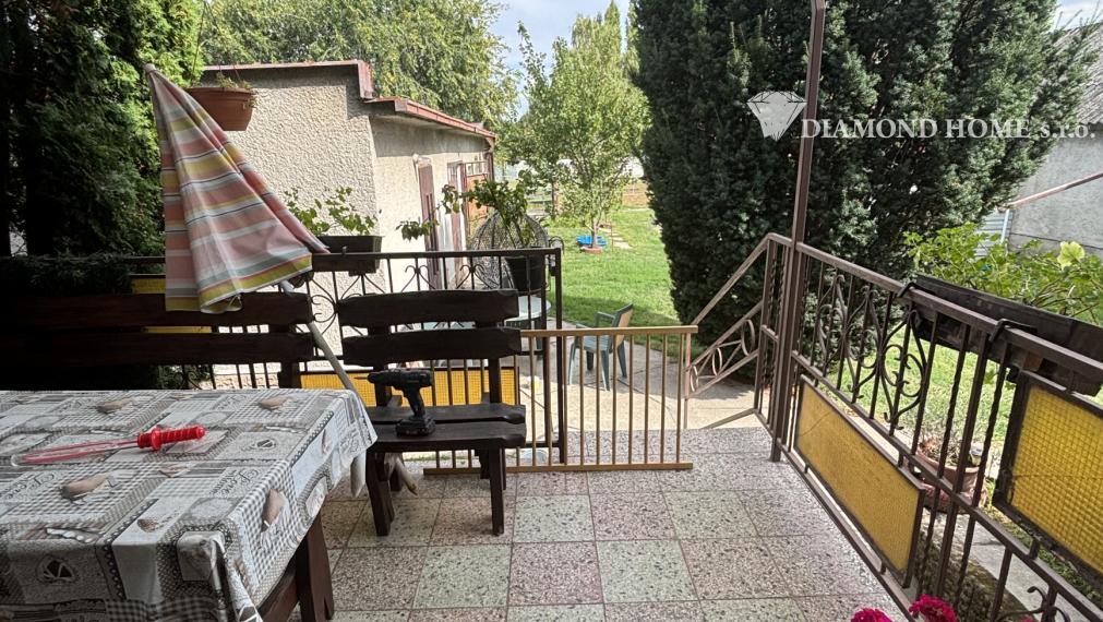 Len u nás! DIAMOND HOME s.r.o. ponúka Vám na predaj poschodový rodinný dom pre viacčlennú rodinu v obci Doľný Štál