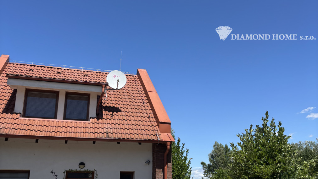 Rezervovaný/DIAMOND HOME s.r.o. ponúka Vám na predaj krásnu novostavbu 3 izbového rodinného domu zo záhradkou a parkovacím státím pre 2 autá v obci  Dunajský Klátov.