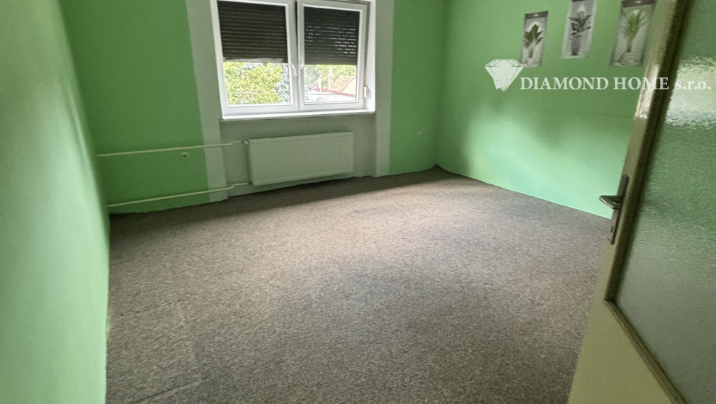 Len u nás! DIAMOND HOME s.r.o. ponúka Vám na predaj poschodový rodinný dom pre viacčlennú rodinu v obci Doľný Štál