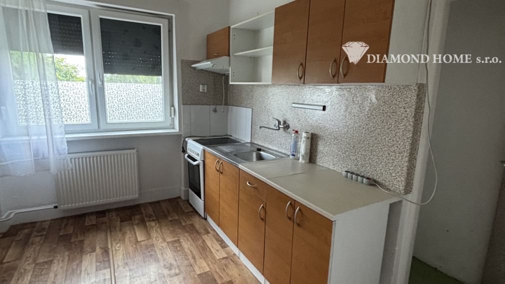 Len u nás! DIAMOND HOME s.r.o. ponúka Vám na predaj poschodový rodinný dom pre viacčlennú rodinu v obci Doľný Štál