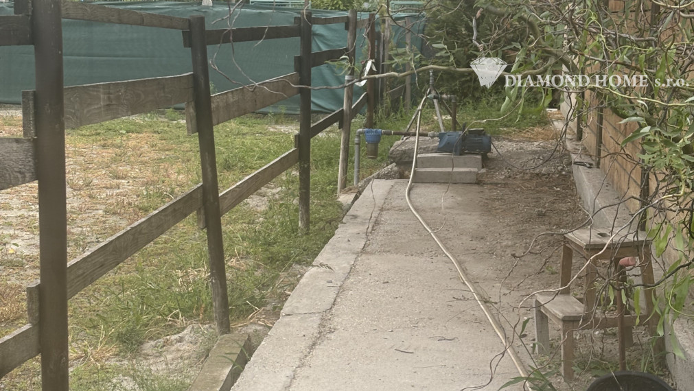 Len u nás! DIAMOND HOME s.r.o. ponúka Vám na predaj poschodový rodinný dom pre viacčlennú rodinu v obci Doľný Štál