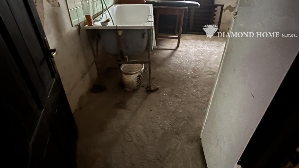 Len u nás! DIAMOND HOME s.r.o. ponúka Vám na predaj poschodový rodinný dom pre viacčlennú rodinu v obci Doľný Štál