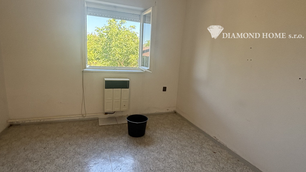 Predaj 3-izbového rodinného domu v obci Okoč – 95 000 €