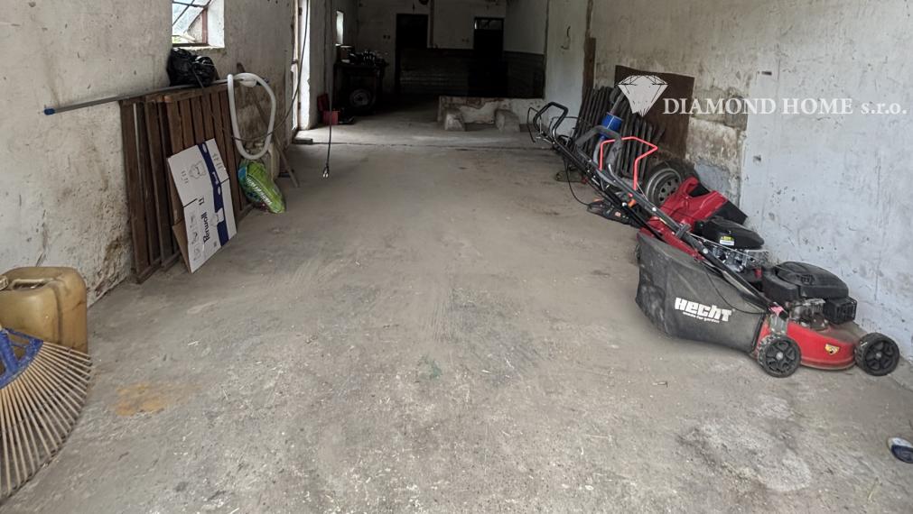 Len u nás! DIAMOND HOME s.r.o. ponúka Vám na predaj poschodový rodinný dom pre viacčlennú rodinu v obci Doľný Štál