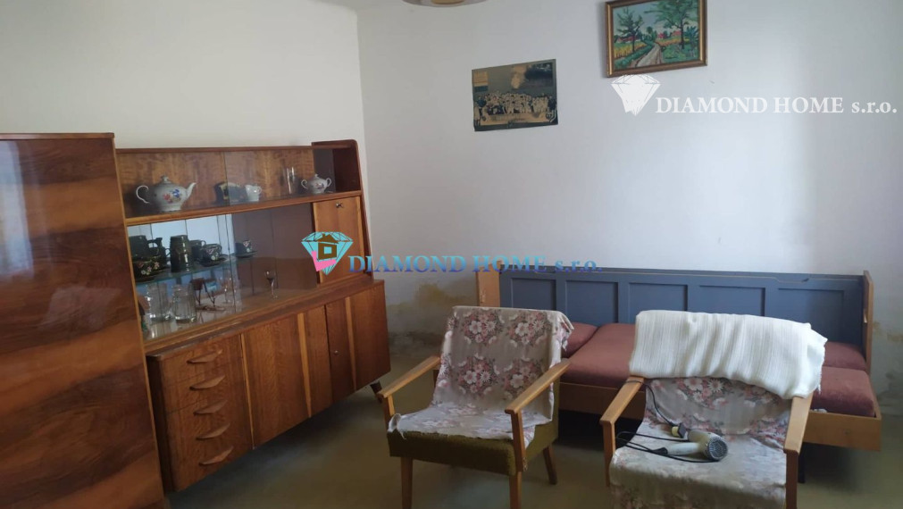 LEN U NÁS!!! Na predaj 4 izbový rodinný dom v obci Jastrabie Kračany