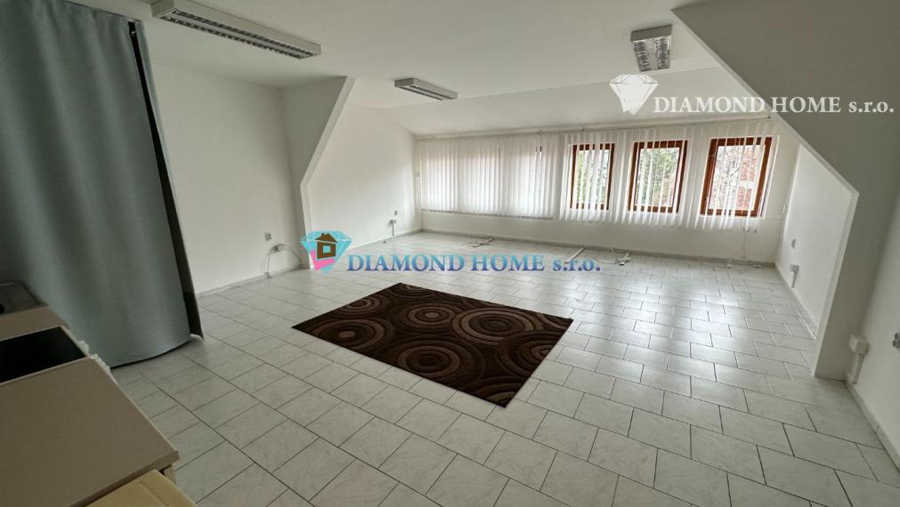 DIAMOND HOME s.r.o. Vám ponúka na prenájom kancelársky priestor v srdci mesta v Dunajskej Strede