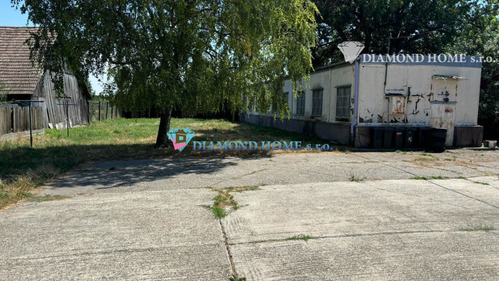 Len u Nás!!!DIAMOND HOME s.r.o. -Alžbeta Horváthová exkluzívne Vám ponúka na predaj pozemok s výrobnou halou v meste Gabčíkovo