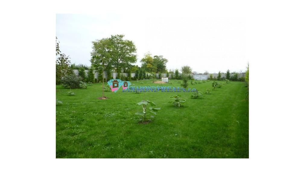 LEN U NÁS! Predáme lukratívny stavebný pozemok 1 km od Dunajskej Stredy v Mliečanoch