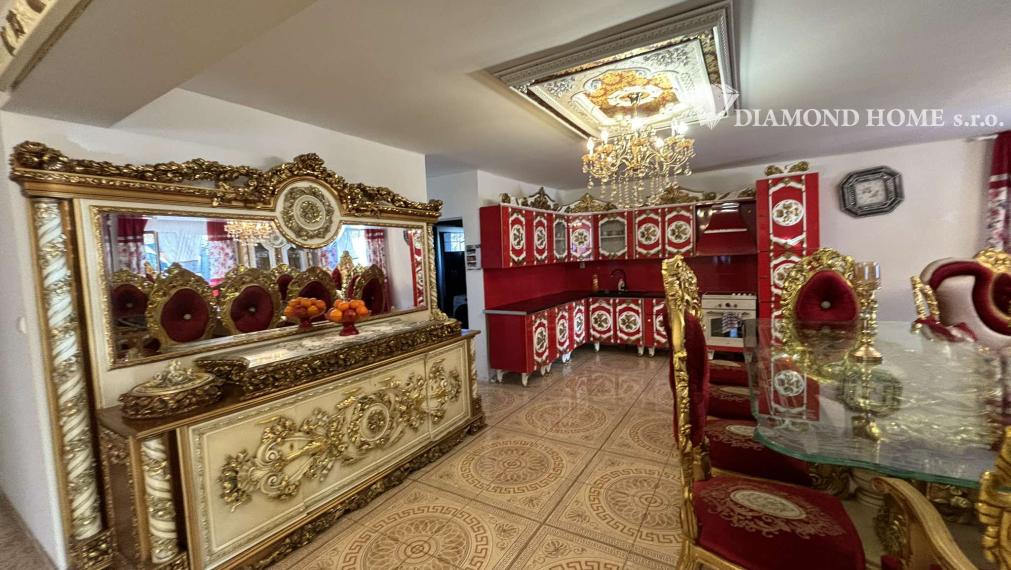 Len u nás!!DIAMOND HOME s.r.o. ponúka Vám na predaj krásny 5 izbový rodinný dom v obci Orechová Potôň.