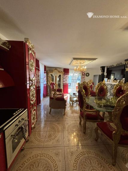 Len u nás!!DIAMOND HOME s.r.o. ponúka Vám na predaj krásny 5 izbový rodinný dom v obci Orechová Potôň.