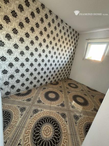 Len u nás!!DIAMOND HOME s.r.o. ponúka Vám na predaj krásny 5 izbový rodinný dom v obci Orechová Potôň.