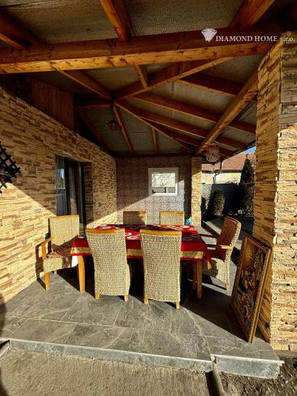 Len u nás!!DIAMOND HOME s.r.o. ponúka Vám na predaj krásny 5 izbový rodinný dom v obci Orechová Potôň.