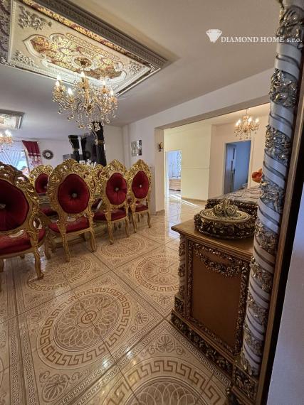 Len u nás!!DIAMOND HOME s.r.o. ponúka Vám na predaj krásny 5 izbový rodinný dom v obci Orechová Potôň.