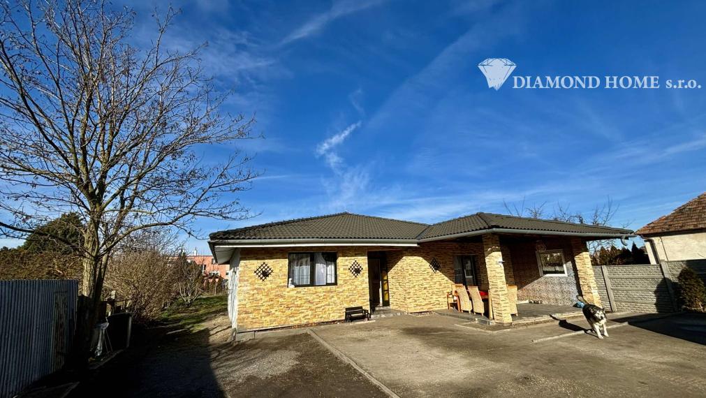 Len u nás!!DIAMOND HOME s.r.o. ponúka Vám na predaj krásny 5 izbový rodinný dom v obci Orechová Potôň.