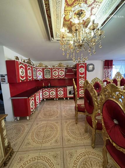 Len u nás!!DIAMOND HOME s.r.o. ponúka Vám na predaj krásny 5 izbový rodinný dom v obci Orechová Potôň.