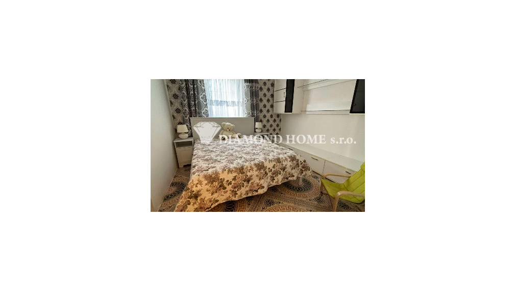 Len u nás!!DIAMOND HOME s.r.o. ponúka Vám na predaj krásny 5 izbový rodinný dom v obci Orechová Potôň.