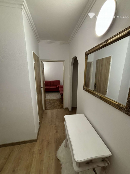 Rezervovaný/DIAMOND HOME s.r.o , ponúka Vám na predaj 3 izbový byt centre mesta Dunajskej Stredy