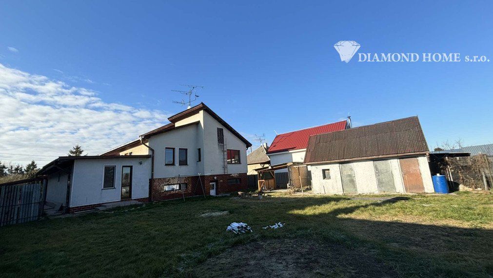 Rezervovaný/ DIAMOND HOME s.r.o. ponúka Vám na predaj 5 izbový rodinný dom dobrým potenciálom v obci Horný Bar- Šulany