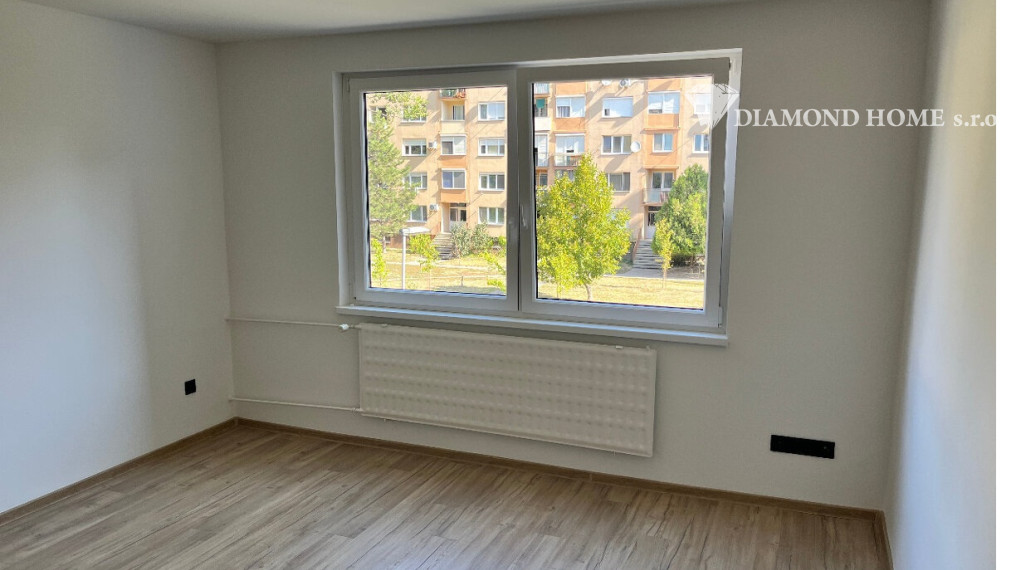 DIAMOND HOME s.sr.o. ponúka Vám pekne rekonštruovaný veľkometrážny 3 izbový byt v Dunajskej Strede