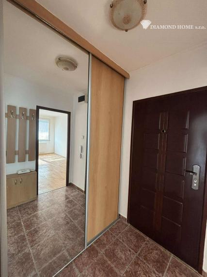 DIAMOND HOME s.r.o. Vám ponúka na predaj pekný 4-izbový byt v Dunajskej Strede na Nám.SNP