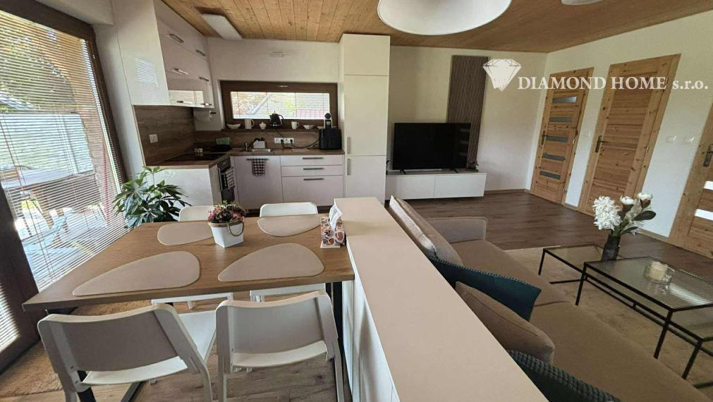 Rezervovaný/DIAMOND HOME s.r.o ponúka Vám na predaj rekreačný dom pri Dunaji v Gabčíkove