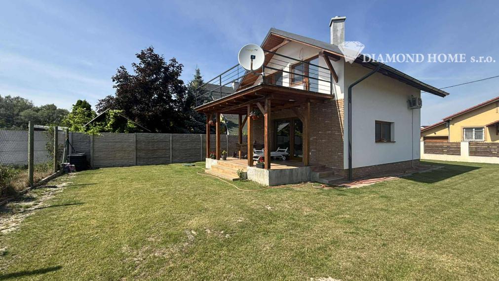 Rezervovaný/DIAMOND HOME s.r.o ponúka Vám na predaj rekreačný dom pri Dunaji v Gabčíkove