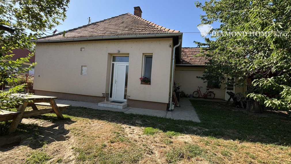 Rezervovaný/DIAMOND HOME s . r. o. ponúka Vám na predaj 3-izbový rodinný dom v obci Trhová Hradská