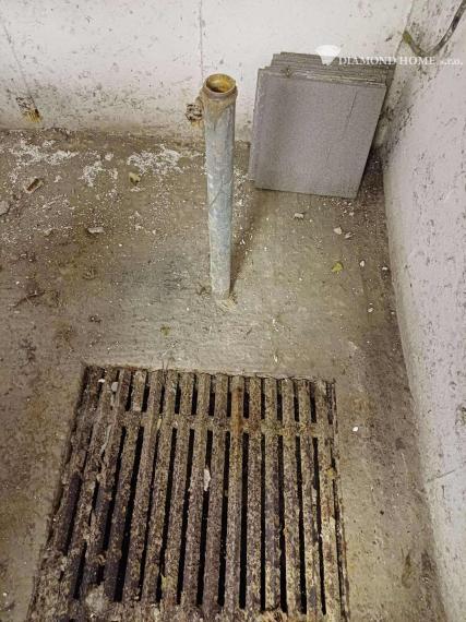 Len u Nás!DIAMOND HOME s.r.o.  ponúka Vám na predaj 3 izbový byt s garážou v ktorom sa nachádza pivnica len pár krokov od centra mesta Dunajskej Stredy, ul. Jilemnického