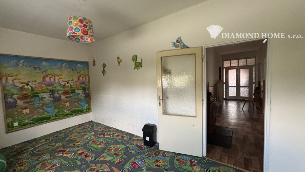 Len u nás! DIAMOND HOME s.r.o. ponúka Vám na predaj poschodový rodinný dom pre viacčlennú rodinu v obci Doľný Štál