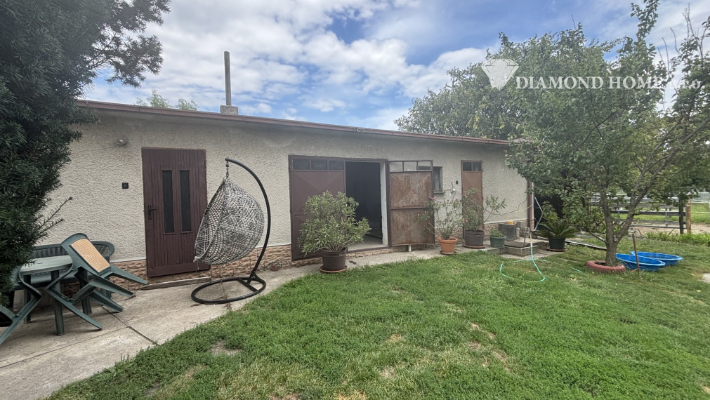 Len u nás! DIAMOND HOME s.r.o. ponúka Vám na predaj poschodový rodinný dom pre viacčlennú rodinu v obci Doľný Štál