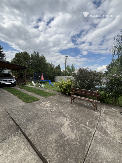 Len u nás! DIAMOND HOME s.r.o. ponúka Vám na predaj poschodový rodinný dom pre viacčlennú rodinu v obci Doľný Štál