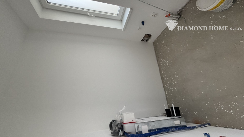 DIAMOND HOME s.r.o. ponúka Vám na predaj 4izbovú novostavbu rodinného domu veľkým pozemkom obci Povoda časť Lidér Tejed.