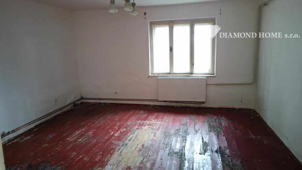 DIAMOND HOME s.r.o. exkluzívne ponúka Vám na predaj 3 izbový rodinný dom v obci Kráľovičové Kračany