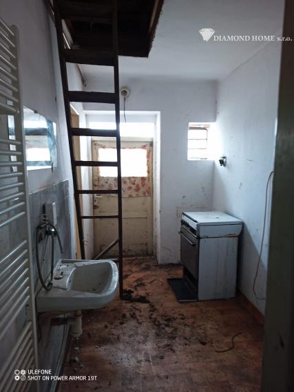 DIAMOND HOME s.r.o. exkluzívne ponúka Vám na predaj 3 izbový rodinný dom v obci Kráľovičové Kračany