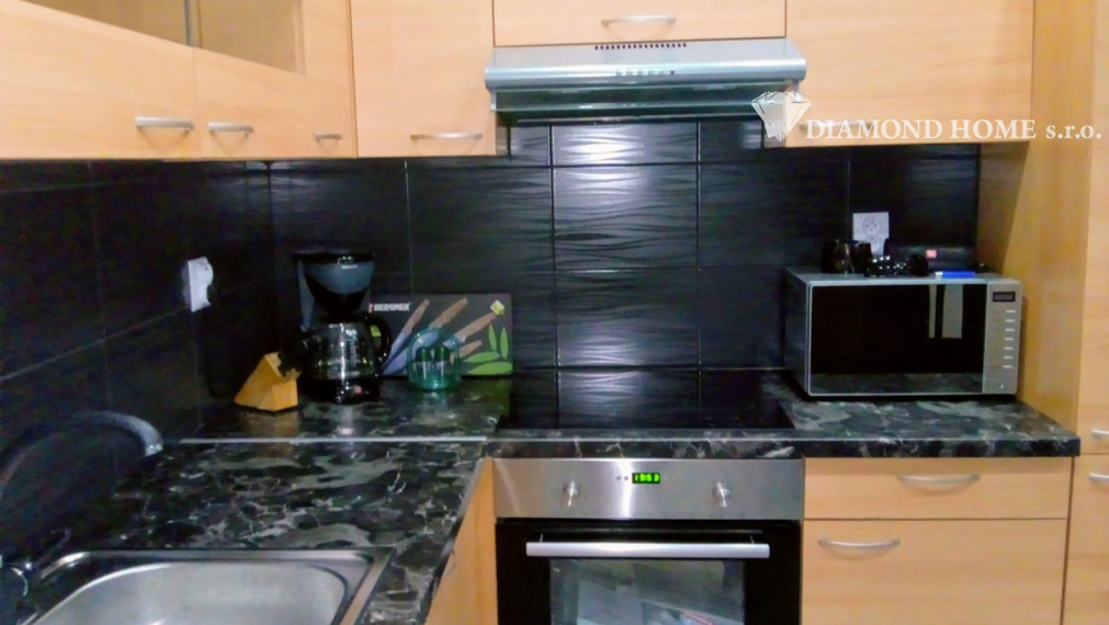 DIAMOND HOME s.r.o. ponúka Vám na predaj krásnu novostavbu 3 izbového rodinného domu v obci Ohrady