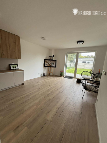 DIAMOND HOME s.r.o. ponúka Vám na predaj 4 izbovú novostavbu za bezkonkurenčnú cenu v Dolnom Štáli