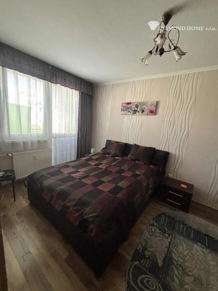 DIAMOND HOME s.r.o , ponúka Vám na predaj kompletne rekonštruovaný 3 izbový byt v meste Dunajskej Stredy, ulica Nám.Priateľstva