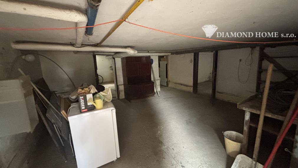 Len u nás! DIAMOND HOME s.r.o. ponúka Vám na predaj poschodový rodinný dom pre viacčlennú rodinu v obci Doľný Štál