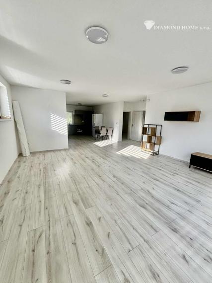 Rezervovaný/DIAMOND HOME s.r.o. ponúka Vám na prenájom 3 izbový rodinný dom v obci Jahodná  v časti Alba Regia pri Malom Dunaji