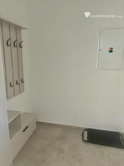 Rezervovaný/DIAMOND HOME s.r.o. ponúka Vám na prenájom 3 izbový rodinný dom v obci Jahodná  v časti Alba Regia pri Malom Dunaji