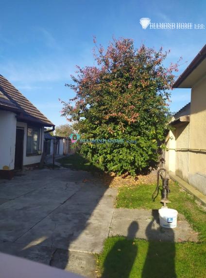 LEN U NÁS!!! 3 minuty od R7 Na predaj 4 izbový rodinný dom v obci Jastrabie Kračany