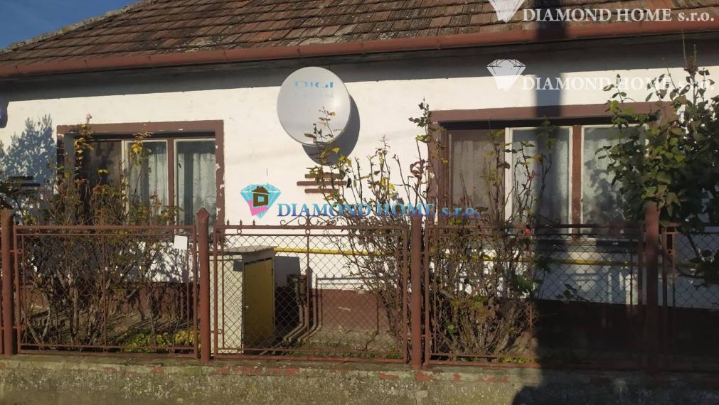 LEN U NÁS!!! 3 minuty od R7 Na predaj 4 izbový rodinný dom v obci Jastrabie Kračany