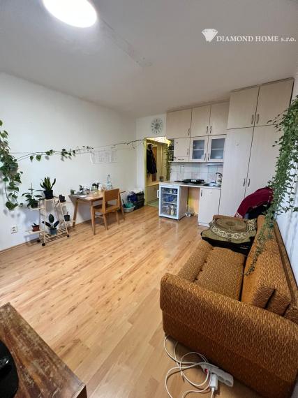 Rezervovaný/DIAMOND HOME s.r.o , ponúka Vám na predaj garsónku v  Dunajskej Strede