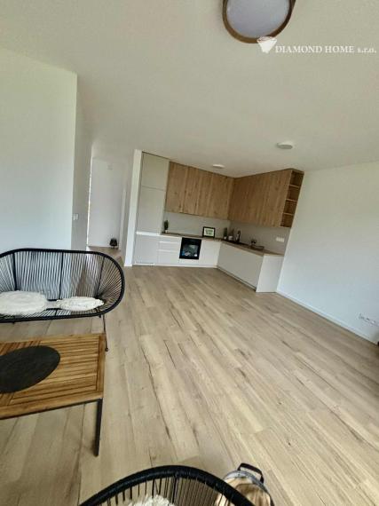 DIAMOND HOME s.r.o. ponúka Vám na predaj novostavbu A2/ 4 izbového rodinného domu(súčasť dvojdomu) s tepelným čerpadlom