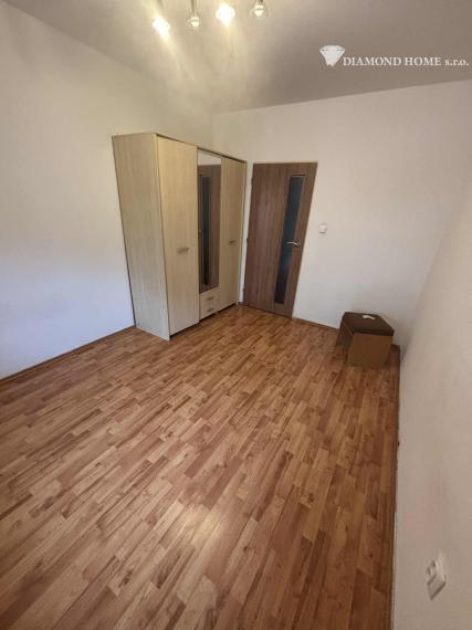 DIAMOND HOME s.r.o , ponúka Vám na predaj veľkometrážny 3 izbový byt Dunajská Streda, Nová Ves