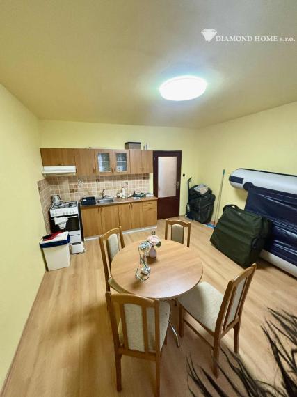 DIAMOND HOME s.r.o , ponúka Vám na predaj 2 izbový byt v meste Veľký Meďer