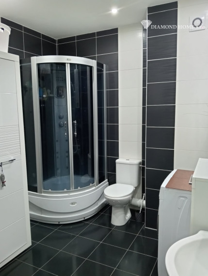 DIAMOND HOME s.r.o , ponúka Vám na predaj 2 izbový byt v obci Ohrady 5 km od Dunajskej Stredy