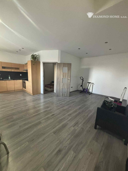 DIAMOND HOME s.r.o. ponúka Vám na predaj krásnu novostavbu 3 izbového rodinného domu v obci Ohrady