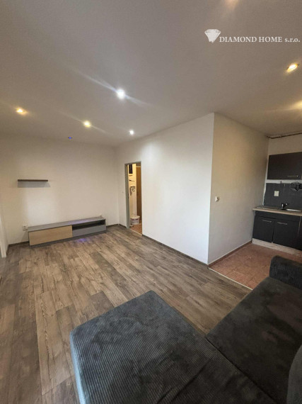 LEN U NÁS! DIAMOND HOME s.r.o , ponúka Vám na predaj 2 izbový byt Dunajská Streda, Nová Ves