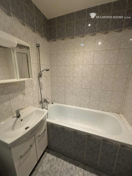 LEN U NÁS! DIAMOND HOME s.r.o , ponúka Vám na predaj 2 izbový byt Dunajská Streda, Nová Ves